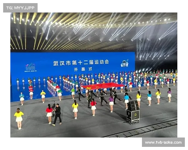 武汉体育中心承办汉超开幕式，4.6万人观赛